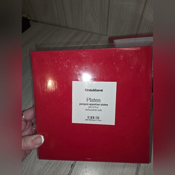 Crate & Barrel Penguin Appetizer Plates 2 Sets Of 4 NIB Holiday Christmas Desert - Picture 3 of 7